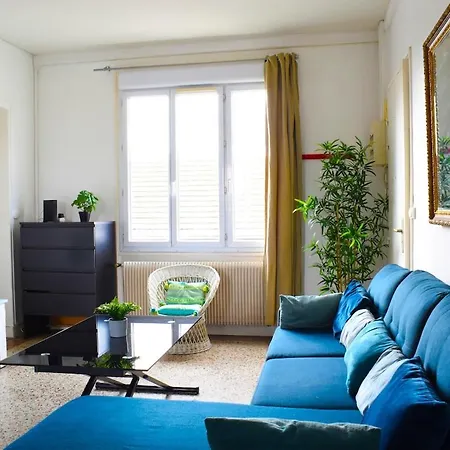 Bleu Daire *